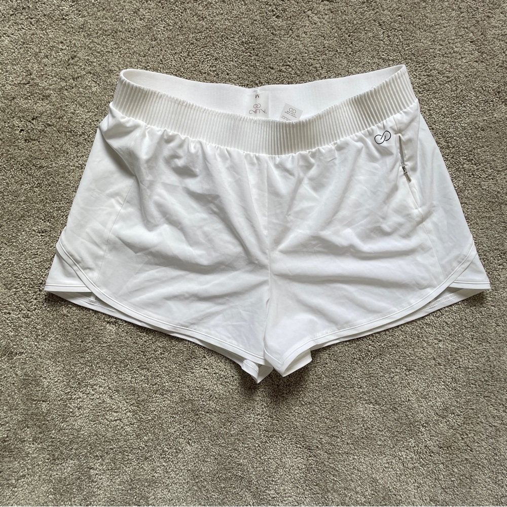 NWOT - Size Med - CALIA by Carrie Underwood White Athletic Shorts